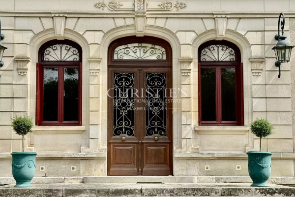 Luxury House for sale in Châtellerault, 1 975 000 €, Photo 2