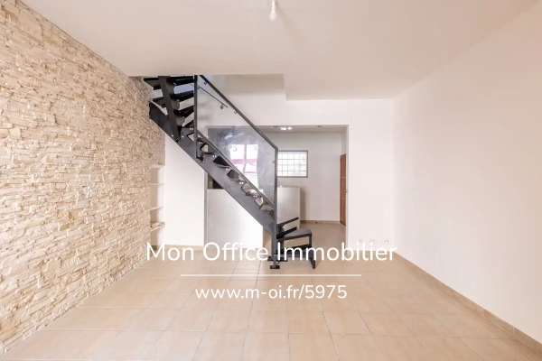 Appartement de luxe à vendre à Rousset, 250 000 €, Photo 2