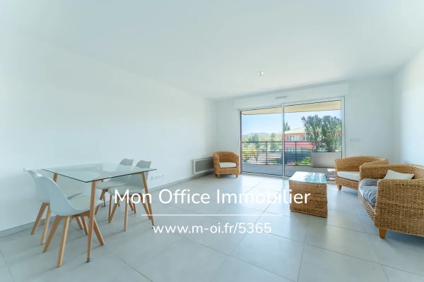 Appartement de luxe à vendre à Aix-en-Provence, 349 000 €, Photo 3