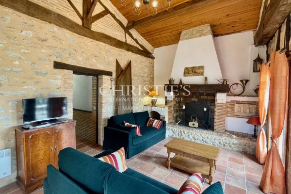 Luxury House for sale in Sainte-Foy-la-Grande, 899 000 €, Photo 5