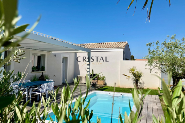 Maison de luxe à vendre à Saint-Sulpice-de-Royan, 599 000 €, Photo 1