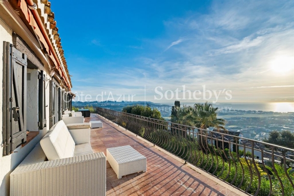 Maison de luxe à vendre à Mandelieu-la-Napoule, 2 100 000 €, Photo 1