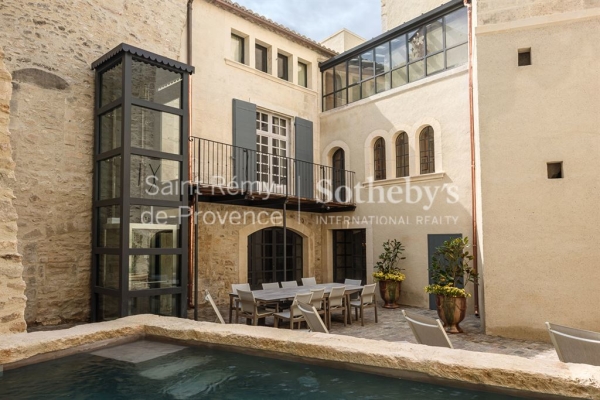 Maison de luxe à vendre à Saint-Rémy-de-Provence, 3 500 000 €, Photo 1