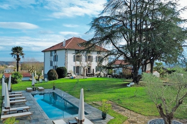 Luxury House for sale in Guiche, 1 695 000 €, Photo 1