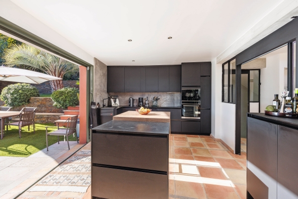 Luxury House for sale in Vence, 1 850 000 €, Photo 3