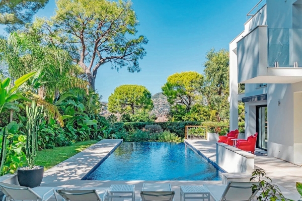 Maison de luxe à louer à Saint-Jean-Cap-Ferrat, 27 500 €, Photo 1