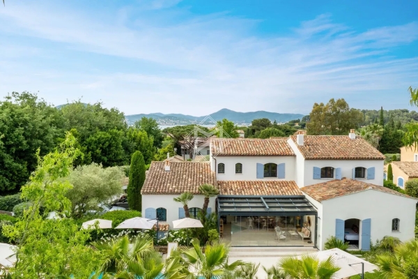 Maison de luxe à louer à Saint-Tropez, 40 000 €, Photo 1