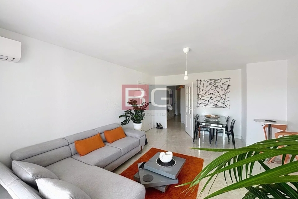 Appartement de luxe à vendre à Antibes, 425 000 €, Photo 3