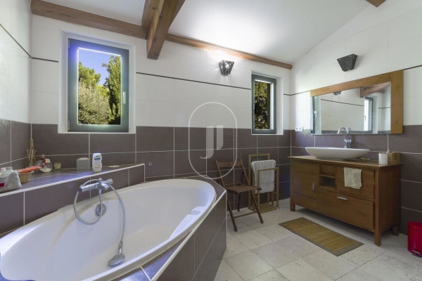 Maison de luxe à vendre à Roussillon, 550 000 €, Photo 7