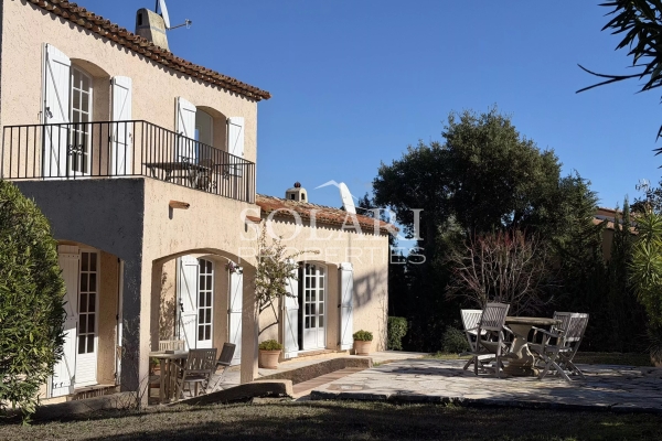 Maison de luxe à vendre à Mandelieu-la-Napoule, 995 000 €, Photo 1