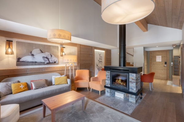 Luxury Apartment for sale in Meribel les Allues, 1 310 000 €, Photo 2