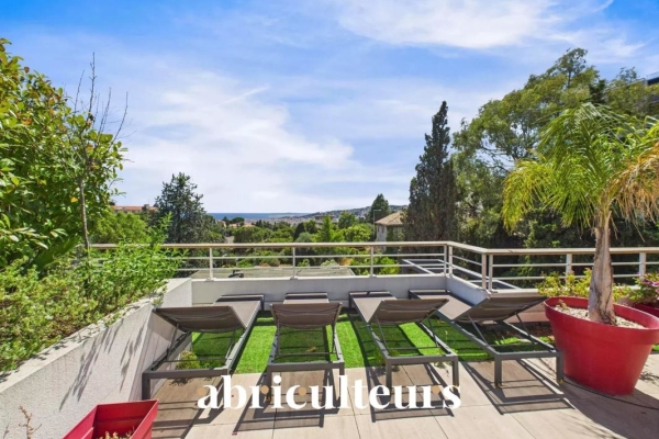 Luxury Apartment for sale in Nice, 940 000 €, Photo 1