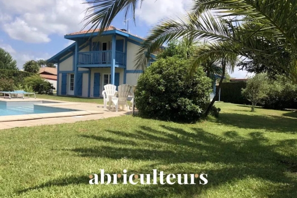 Luxury House for sale in Saint-Vincent-de-Tyrosse, 672 000 €, Photo 1