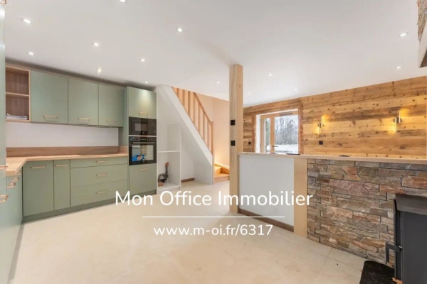 Luxury Apartment for sale in Eygliers, 251 000 €, Photo 1