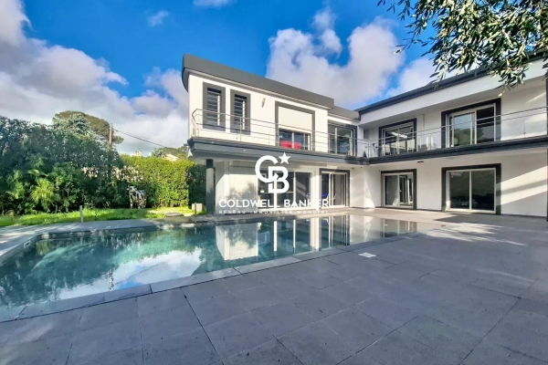 Luxury House for sale in Saint-Raphaël, 1 198 000 €, Photo 4