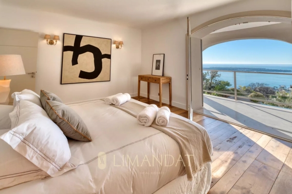 Maison de luxe à louer à Cannes, 21 666 €, Photo 4