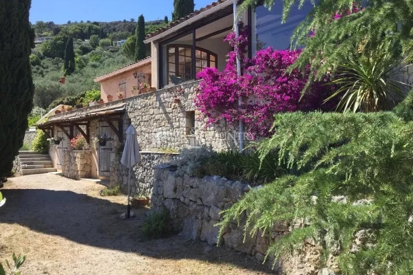 Maison de luxe à vendre à Spéracèdes, 1 090 000 €, Photo 1