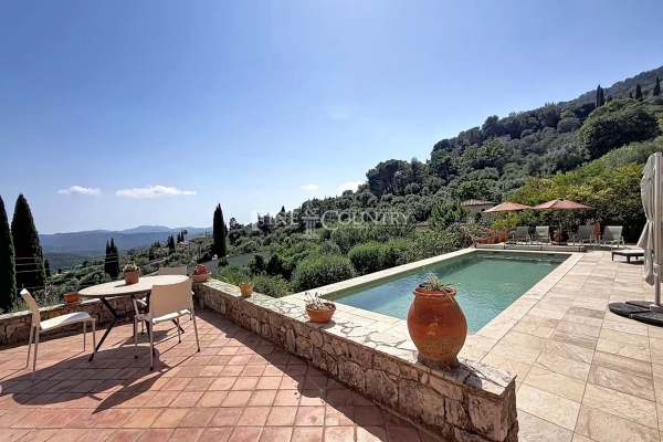 Luxury House for sale in Spéracèdes, 999 000 €, Photo 1