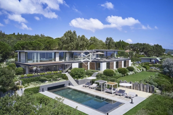 Maison de luxe à louer à Ramatuelle, 135 000 €, Photo 1