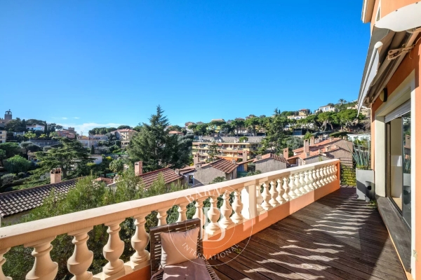 Luxury Apartment for sale in Villefranche-sur-Mer, 1 390 000 €, Photo 5