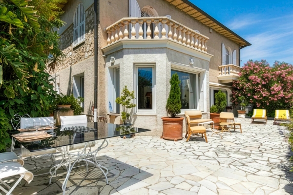 Maison de luxe à vendre à Nice, 2 785 000 €, Photo 1