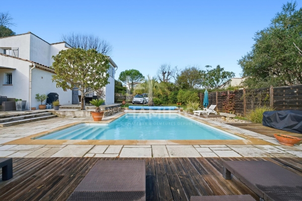 Maison de luxe à vendre à Valbonne, 835 000 €, Photo 1