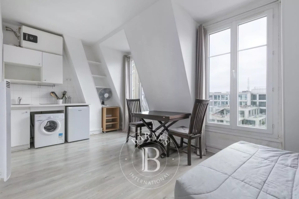 Luxury Apartment for sale in Paris 8Ème, 270 000 €, Photo 1