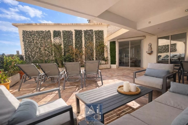 Luxury Apartment for sale in Cannes, 1 415 000 €, Photo 1
