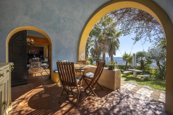 Luxury House for sale in Grasse, 1 340 000 €, Photo 2