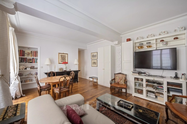 Appartement de luxe à vendre à Paris 6ème, 940 000 €, Photo 2
