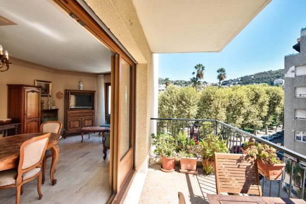 Luxury Apartment for sale in Nice, 391 000 €, Photo 1