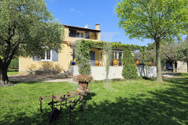 Maison de luxe à vendre à Carpentras, 530 000 €, Photo 1