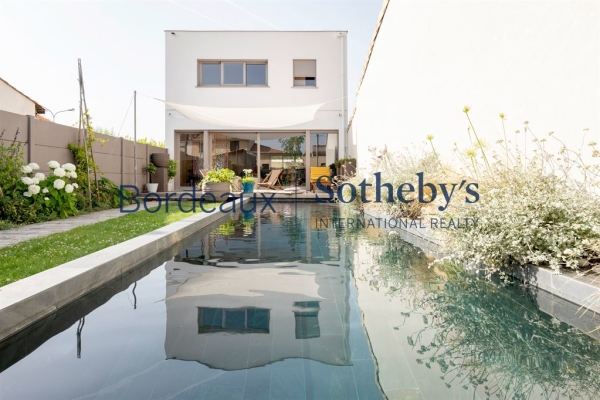 Luxury House for sale in Bordeaux, 1 100 000 €, Photo 1