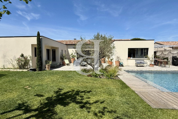 Maison de luxe à vendre à Saint-Rémy-de-Provence, 1 099 000 €, Photo 2