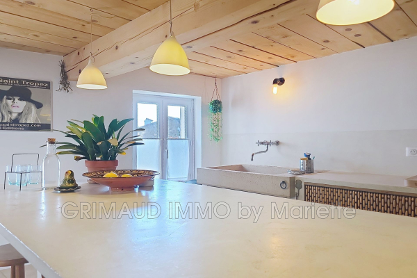 Maison de luxe à vendre à La Garde-Freinet, 630 000 €, Photo 3