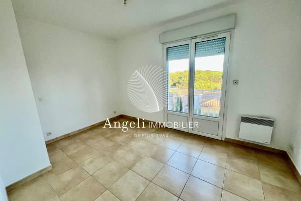 Maison de luxe à vendre à Saint-Aygulf, 680 000 €, Photo 3