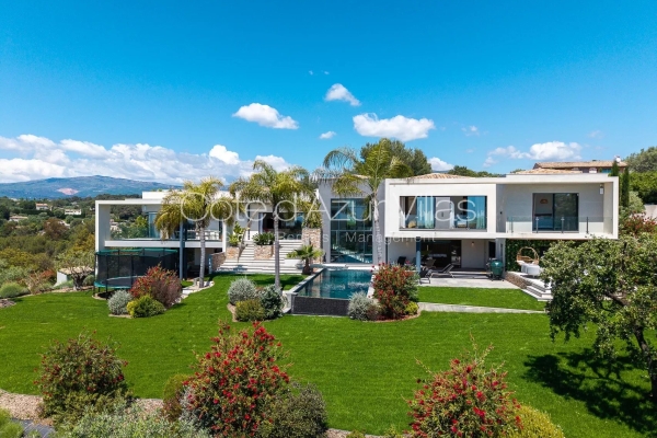 Maison de luxe à louer à Roquefort-les-Pins, 20 000 €, Photo 1