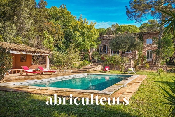 Luxury House for sale in Saint-Raphaël, 2 200 000 €, Photo 1