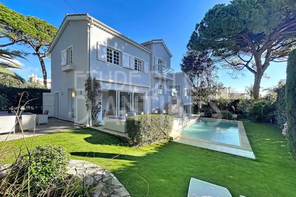 Maison de luxe à vendre à Cap d'Antibes, 2 950 000 €, Photo 2