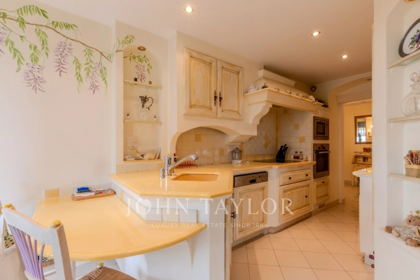 Appartement de luxe à vendre à Antibes, 850 000 €, Photo 4