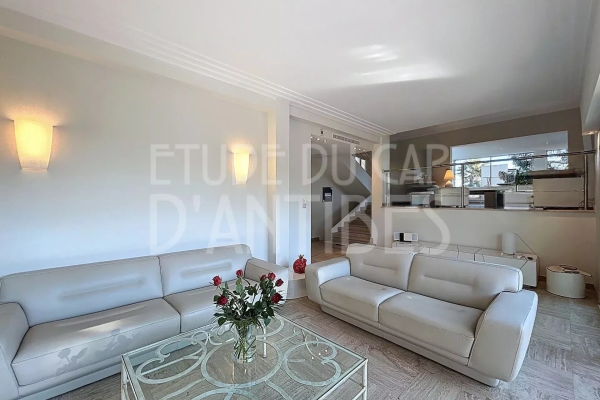 Maison de luxe à vendre à Cap d'Antibes, 2 950 000 €, Photo 7