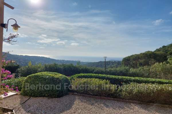 Maison de luxe à vendre à Cavalaire-sur-Mer, 948 000 €, Photo 1