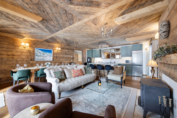 Luxury Apartment for sale in Sainte-Foy-Tarentaise, 1 400 000 €, Photo 1