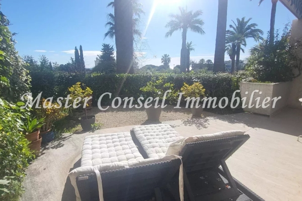 Luxury Apartment for sale in Cannes, 760 000 €, Photo 1