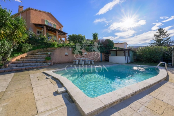 Maison de luxe à vendre à Pégomas, 745 000 €, Photo 1