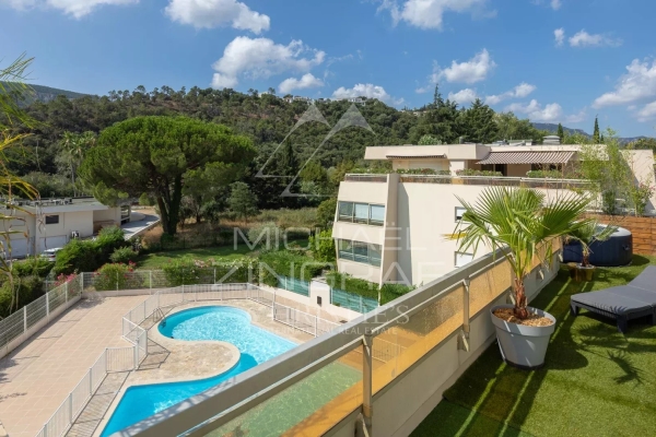 Appartement de luxe à vendre à Mandelieu-la-Napoule, 995 000 €, Photo 3
