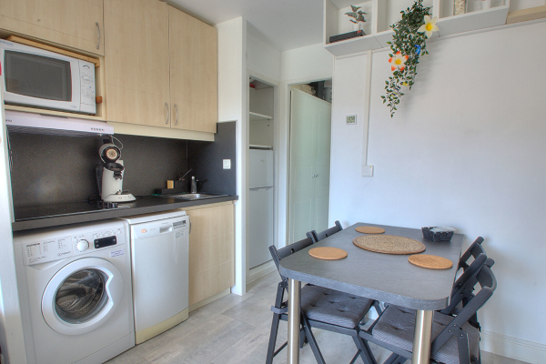 Luxury Apartment for sale in Saint-Raphaël, 180 000 €, Photo 5