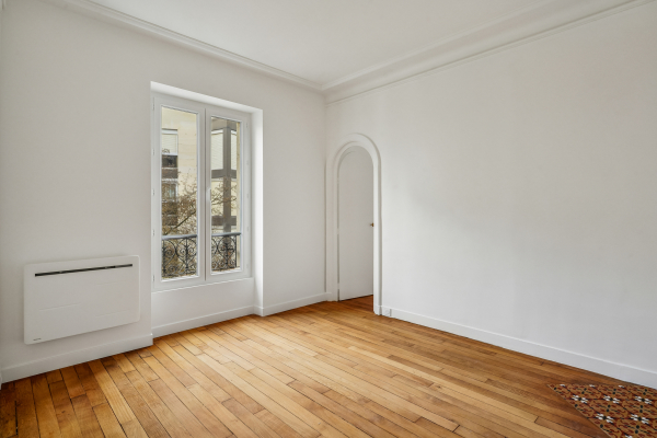 Luxury Apartment for sale in Paris 14Ème, 695 000 €, Photo 1