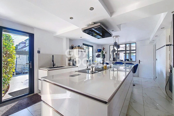 Maison de luxe à vendre à Chennevières-sur-Marne, 691 428 €, Photo 3