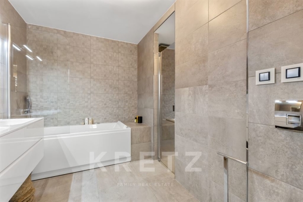 Luxury Apartment for sale in Saint-Tropez, 2 350 000 €, Photo 6
